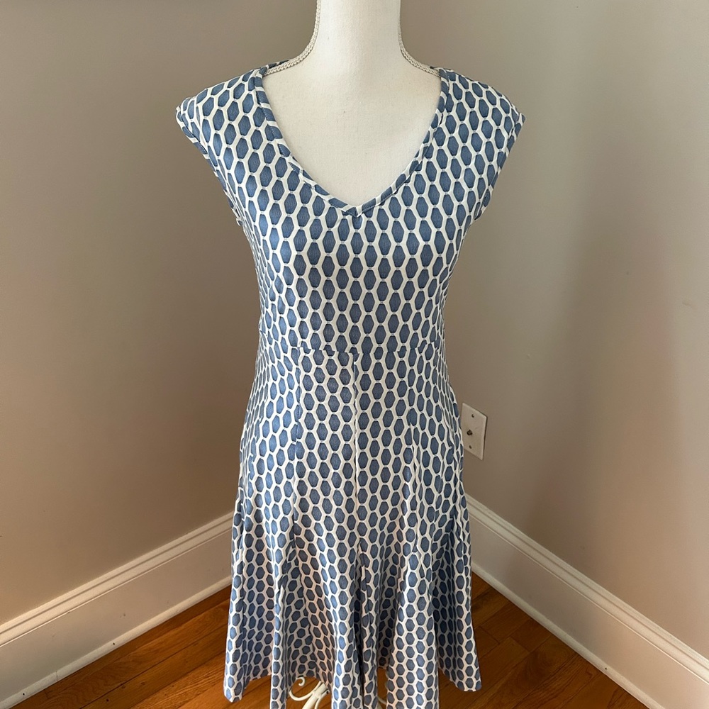 Just Taylor Womans Blue White Print Cap Sleeve Fit & Flare Stretch Dress Sz 6
